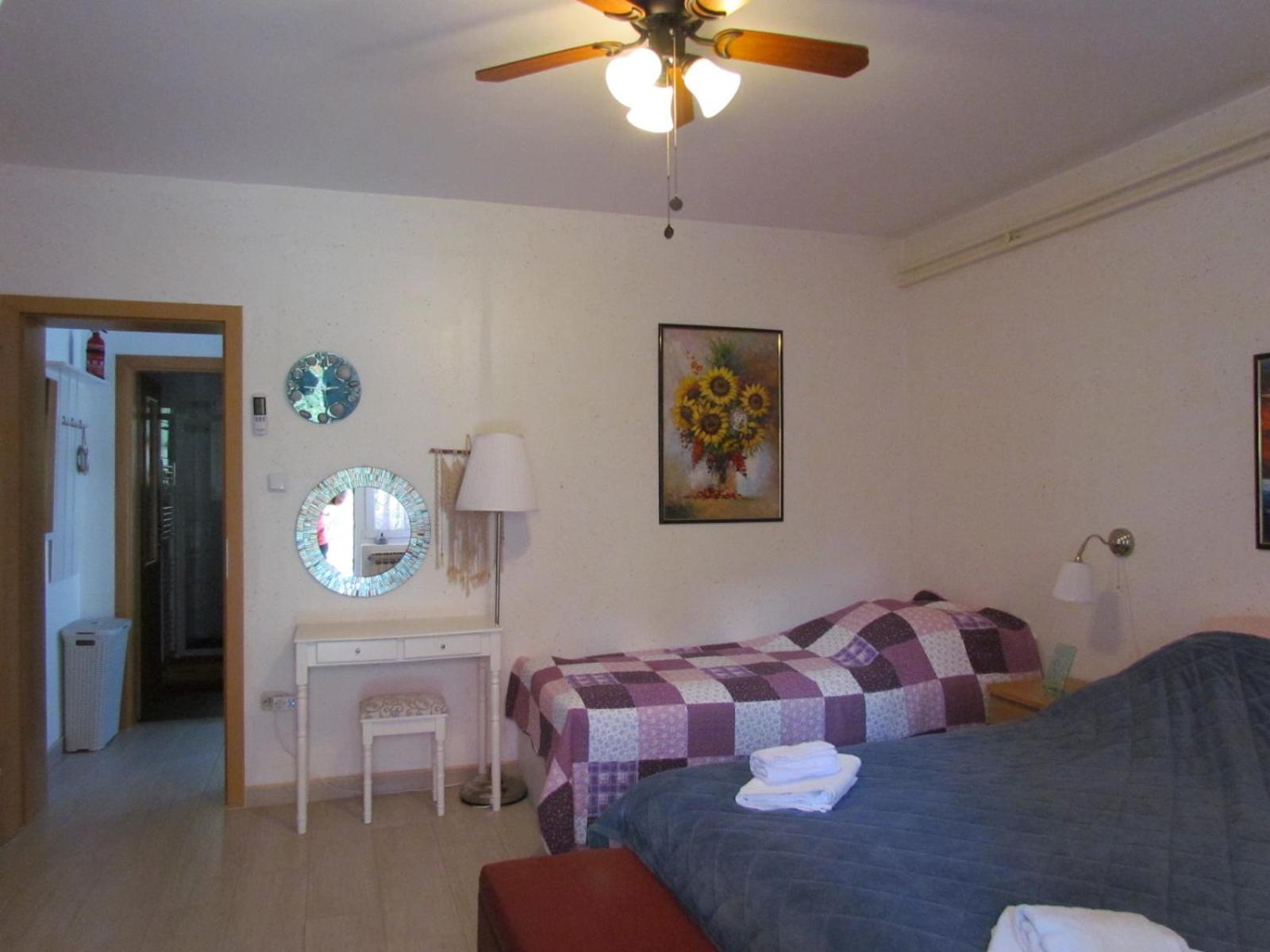 Apartments Bura & Jugo, Cres, Without Stress Εξωτερικό φωτογραφία
